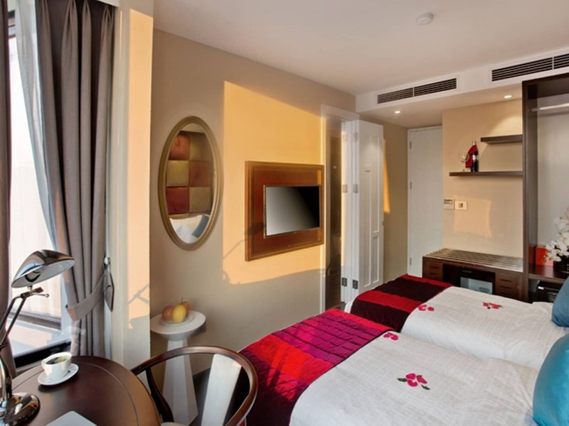 La Storia Hotel 46