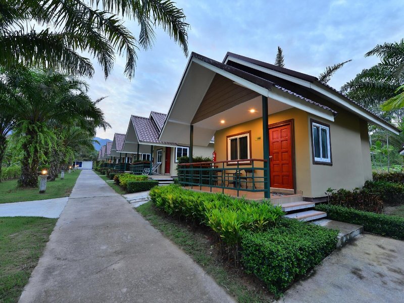 Katathong Golf Resort & Spa 2