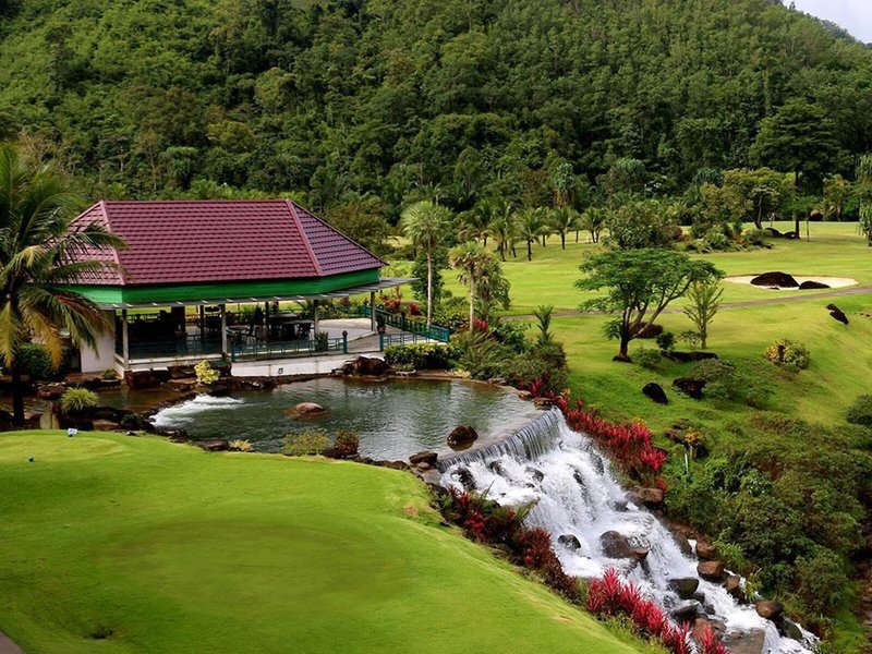 Katathong Golf Resort & Spa 10