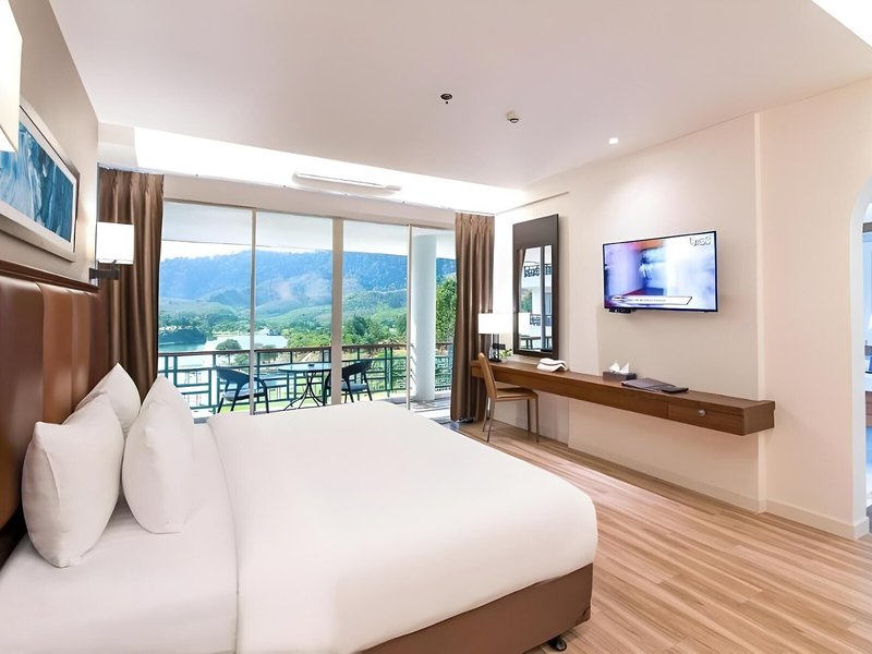 Katathong Golf Resort & Spa 26