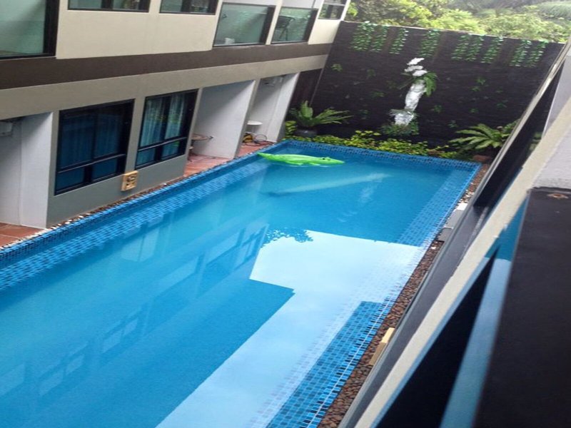 The Pool Resort 12