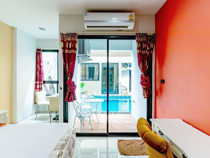 The Pool Resort 41