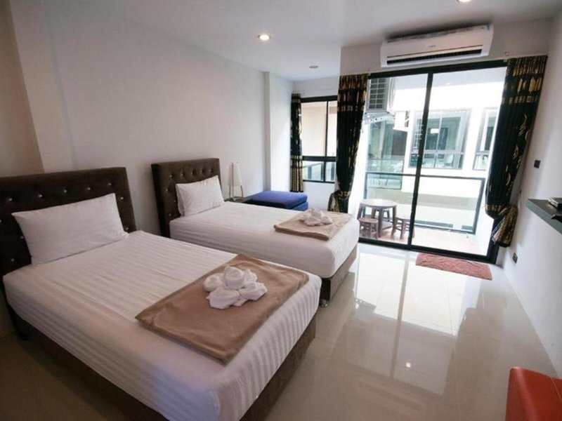 The Pool Resort 49
