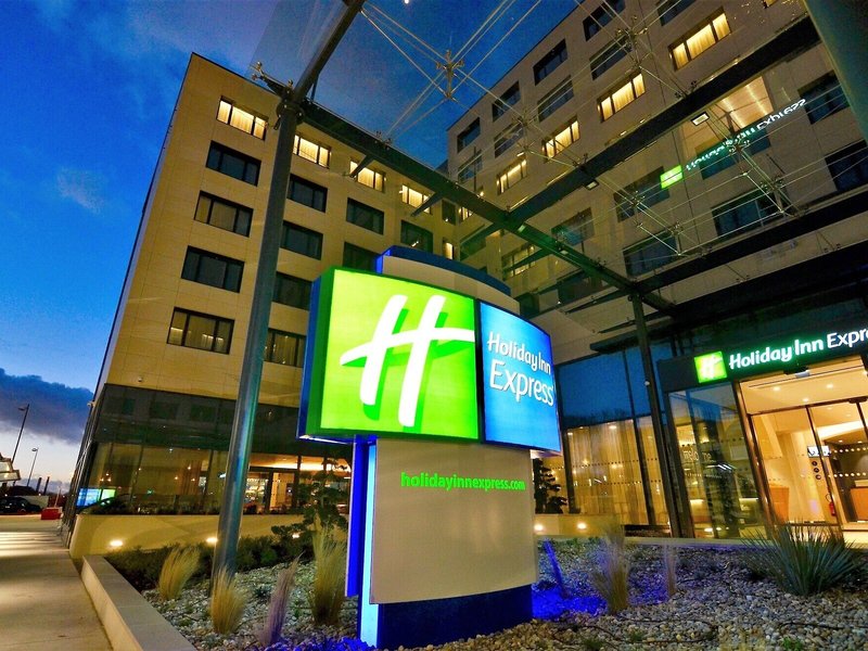 Holiday Inn Express Paris - CDG Airport 1