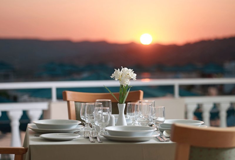 Mitsis Family Village Beach Hotel 2