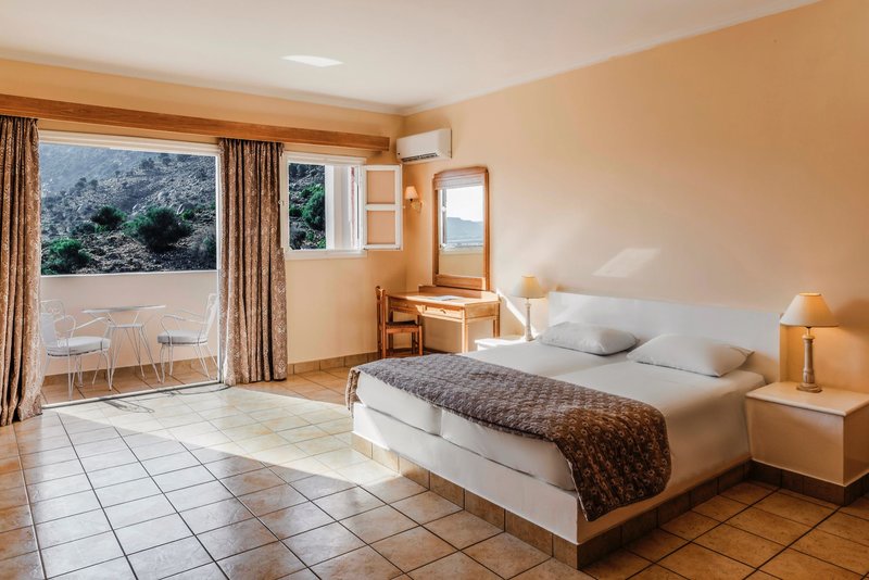 Mitsis Family Village Beach Hotel 3