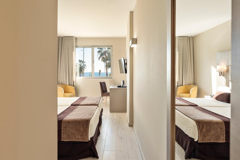 Front Maritim 55