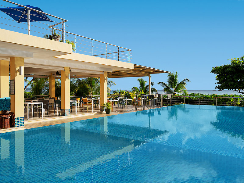 Acajou Beach Resort 10