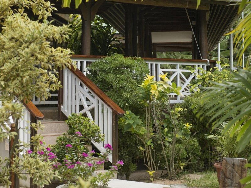 Acajou Beach Resort 8