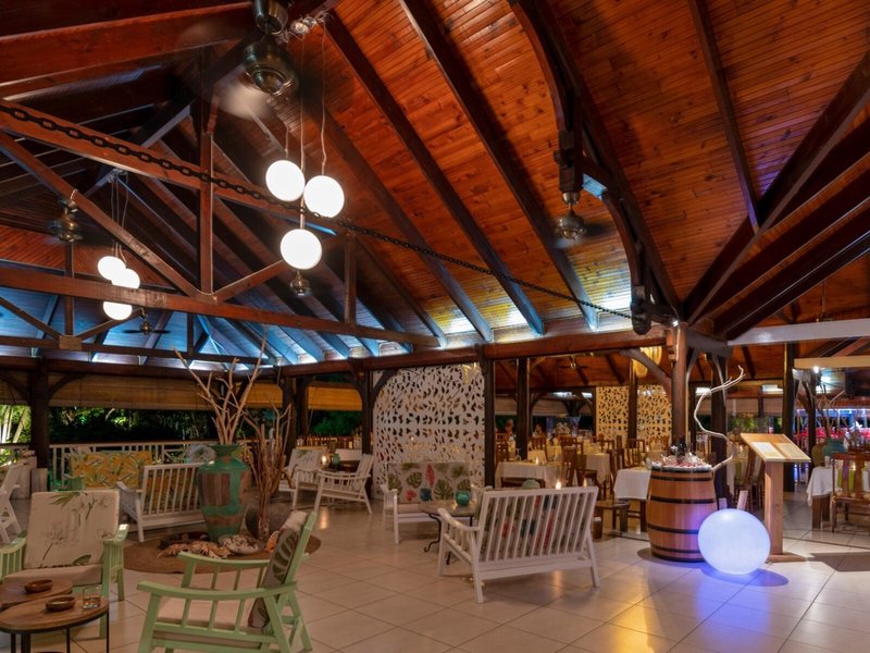 Acajou Beach Resort 32