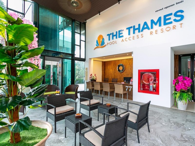The Thames Pool Access Resort 24