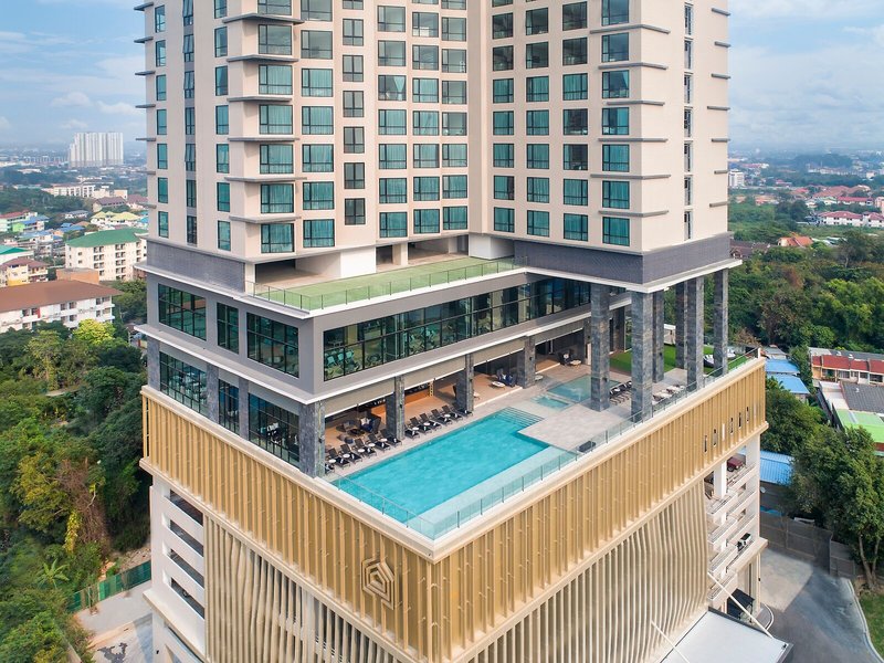 Brighton Grand Hotel Pattaya 1