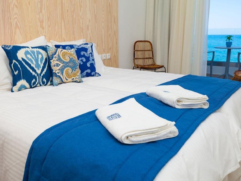 Serenity Blue 28 - Room Example