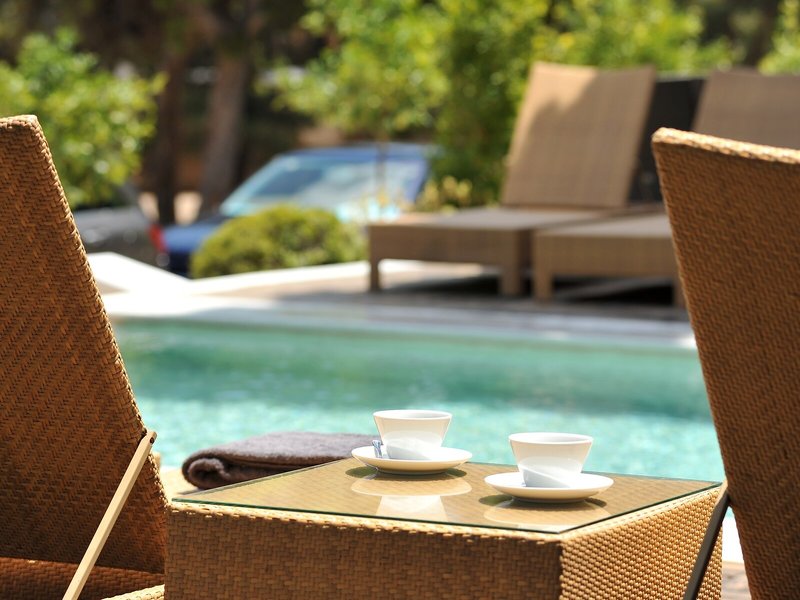 Athenian Riviera Hotel & Suites 1