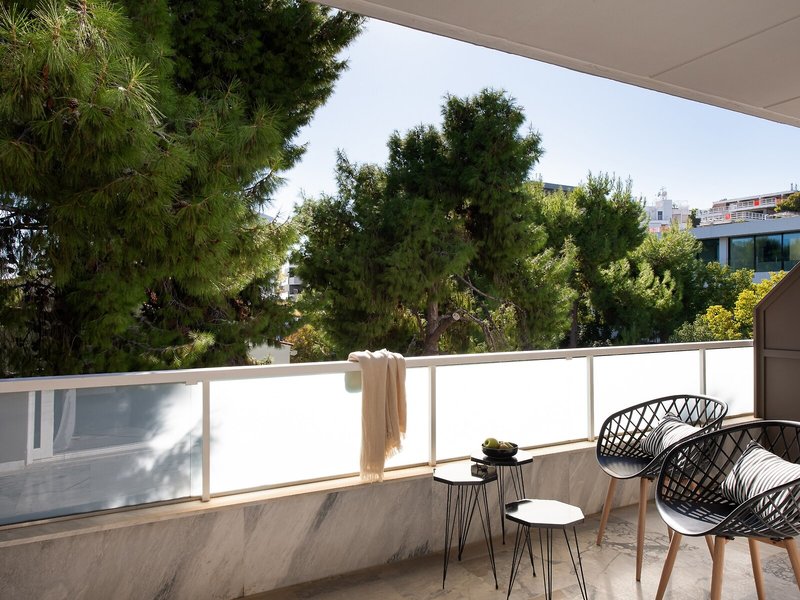 Athenian Riviera Hotel & Suites 8