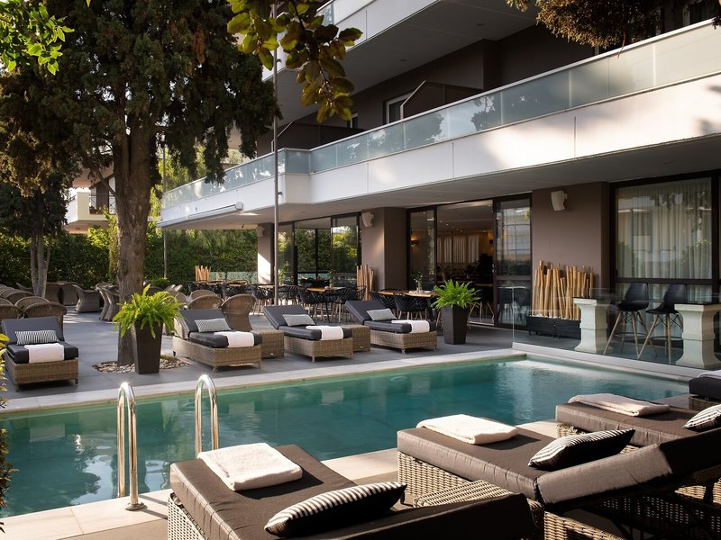 Athenian Riviera Hotel & Suites 12