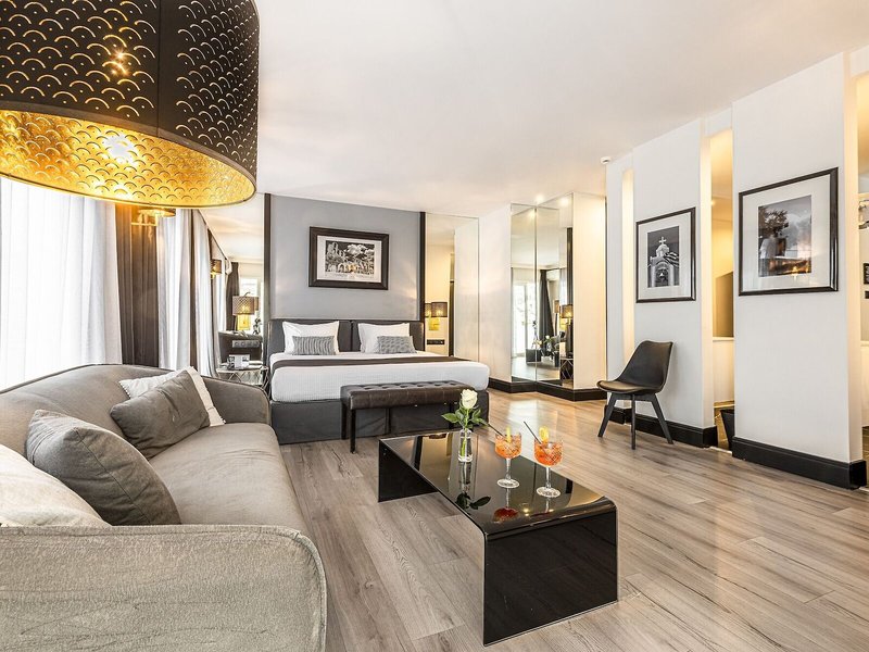 Athenian Riviera Hotel & Suites 17