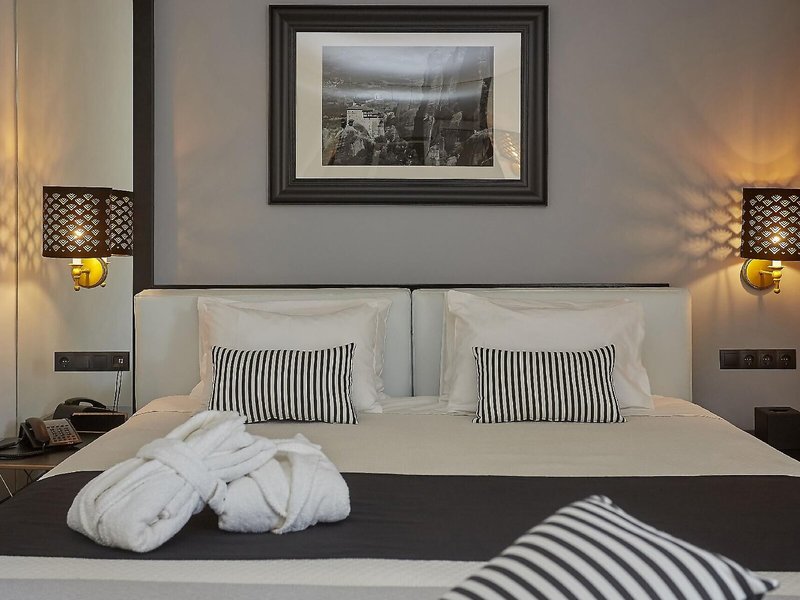 Athenian Riviera Hotel & Suites 35