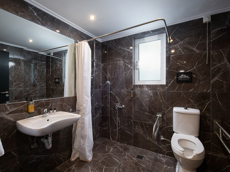 Athenian Riviera Hotel & Suites 44