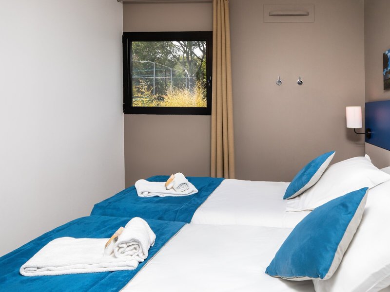 SOWELL Family Riviera 38