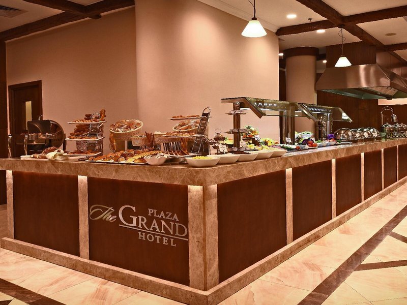 The Grand Plaza Hotel 11 - Restaurant