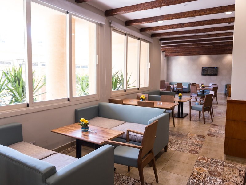 The Grand Plaza Hotel 15 - Restaurant