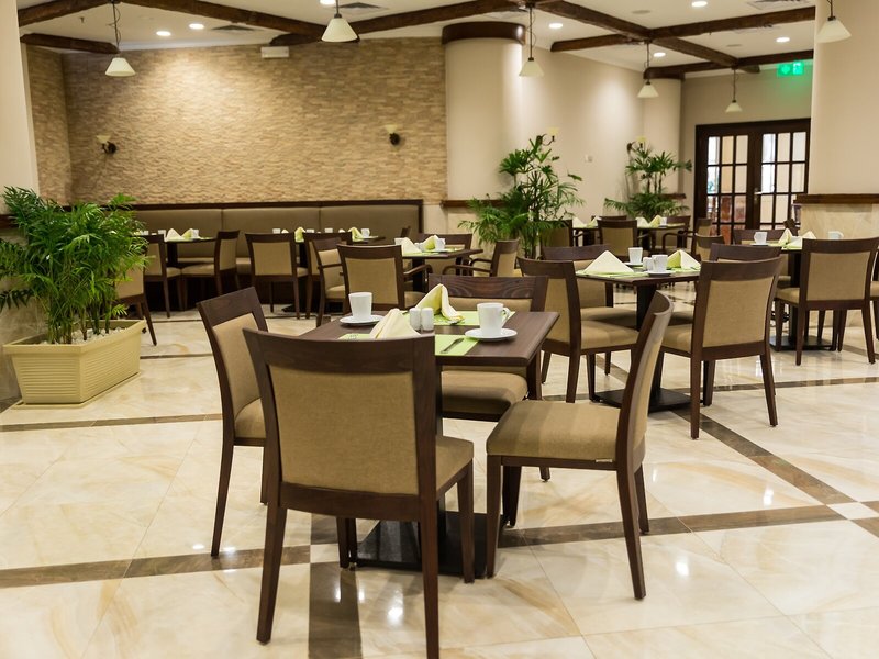 The Grand Plaza Hotel 19 - Restaurant