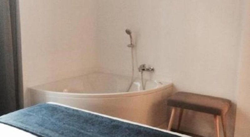 Hotel El Siglo 1 - Bathroom Example
