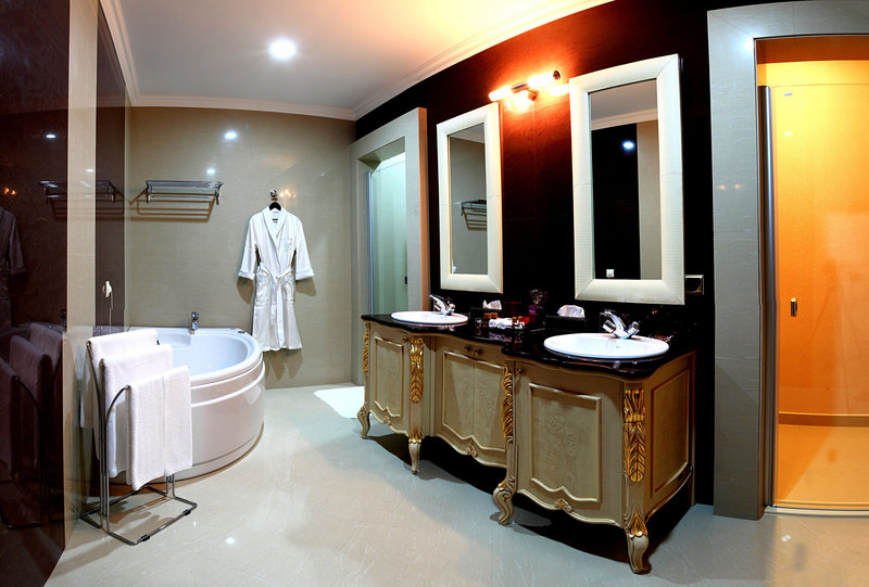 Grand Hotel & Spa Primoretz 8
