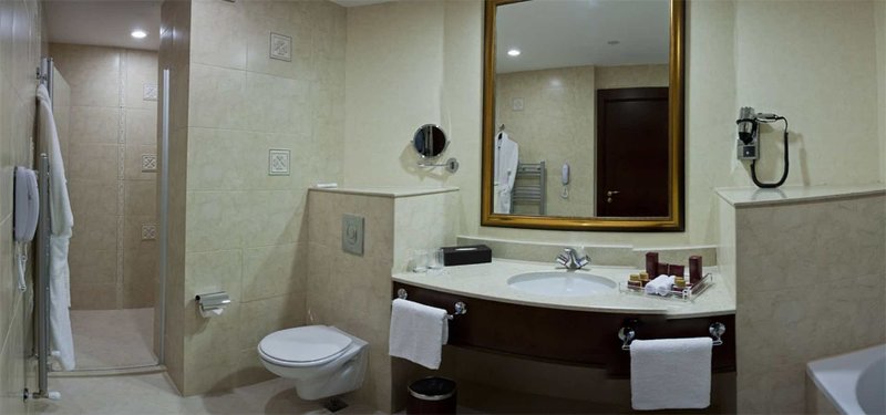 Grand Hotel & Spa Primoretz 22