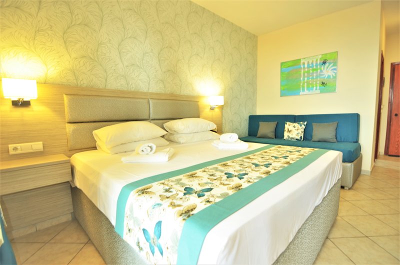 Grand Beach Hotel 6