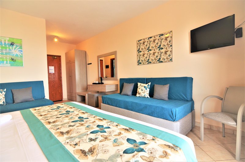 Grand Beach Hotel 8