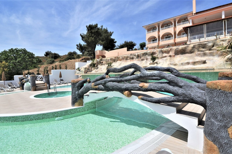 Grand Beach Hotel 7