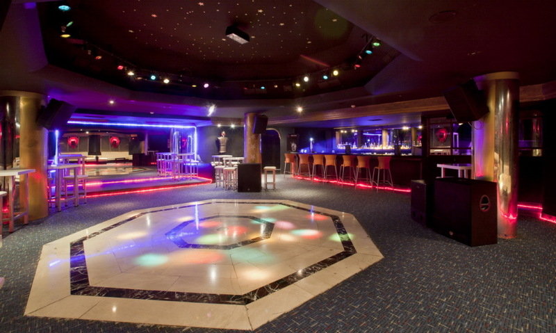 Adonis Hotel 9
