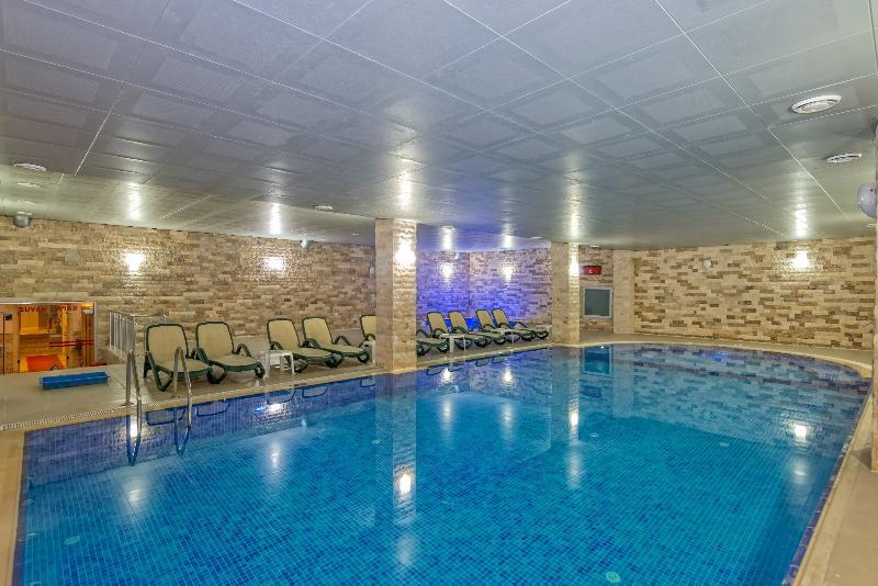 Adonis Hotel 13