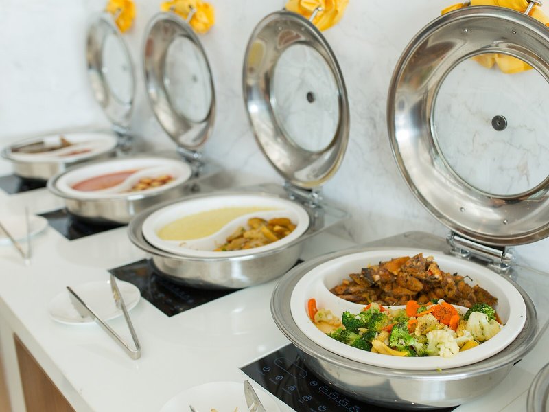 Yarra Ocean Suites Danang 8