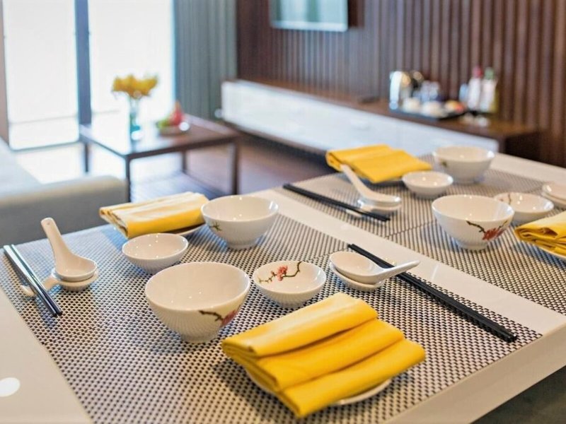 Yarra Ocean Suites Danang 13