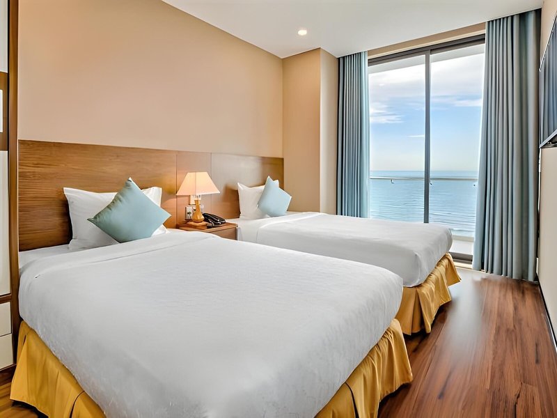 Yarra Ocean Suites Danang 19