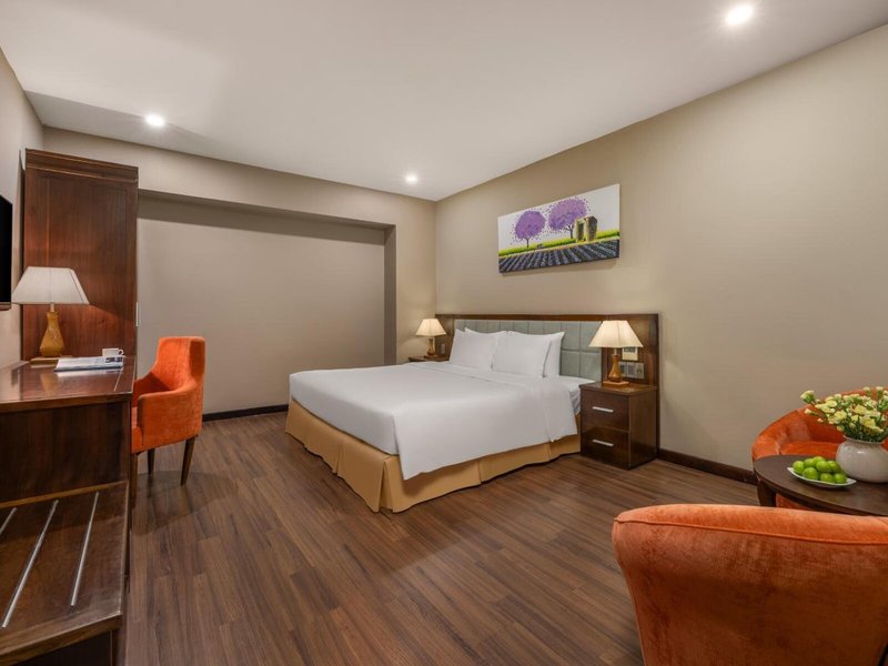 Yarra Ocean Suites Danang 24