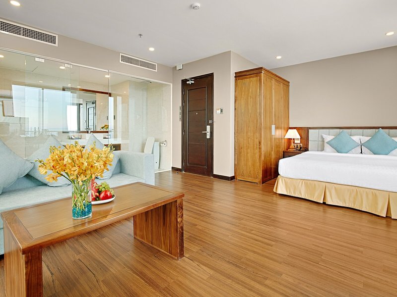 Yarra Ocean Suites Danang 29
