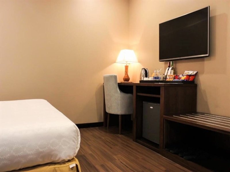 Yarra Ocean Suites Danang 34