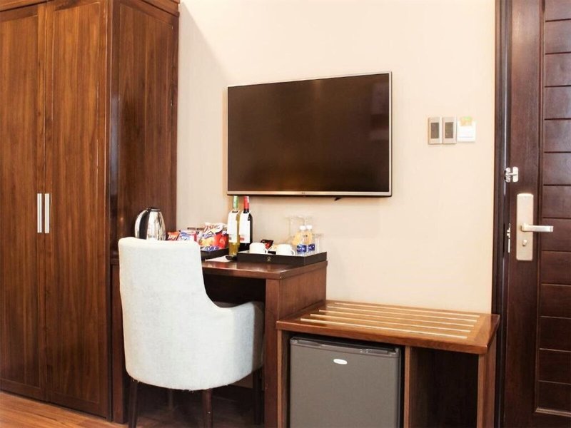 Yarra Ocean Suites Danang 37