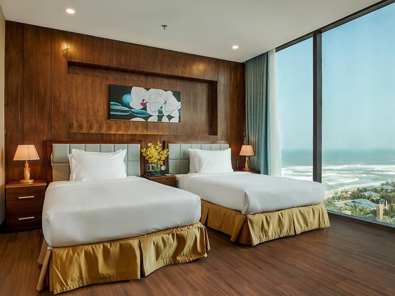 Yarra Ocean Suites Danang 49