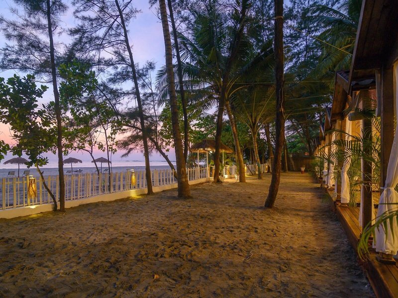 Larisa Beach Resort by Svenska 5