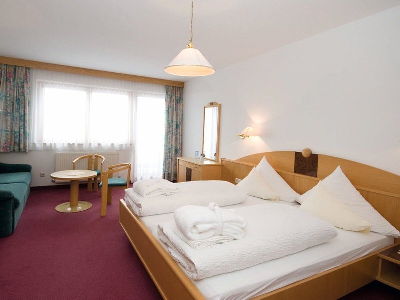 Amadeus Micheluzzi 41