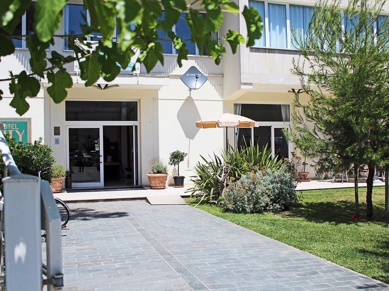 City Beach Resort 1