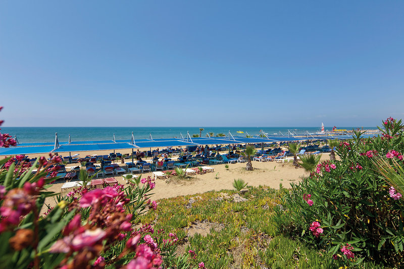 Club Grand Aqua 16