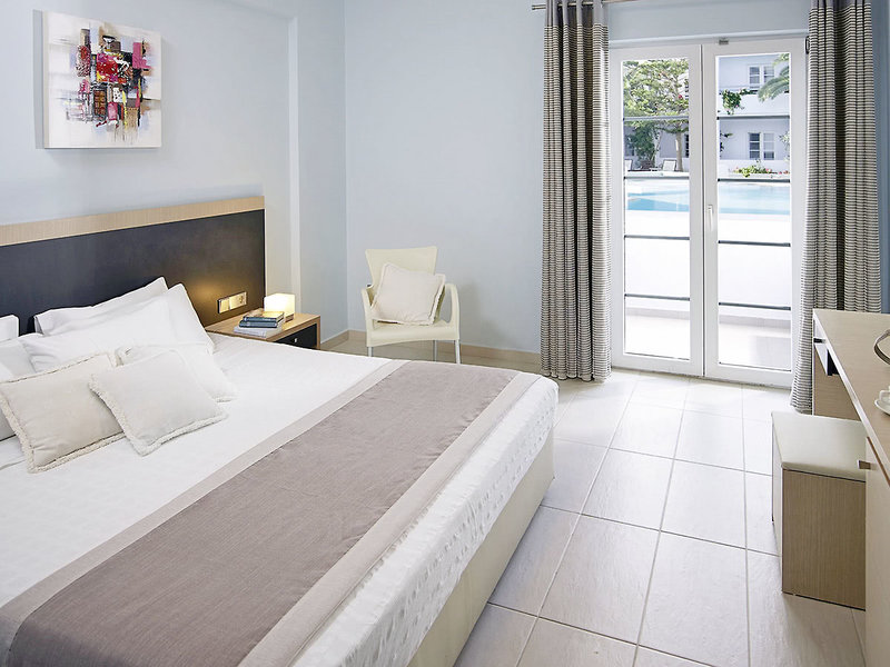 Afroditi Venus Beach Hotel & Spa 2