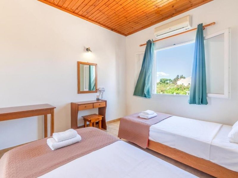 Sandy Beach Studios 6