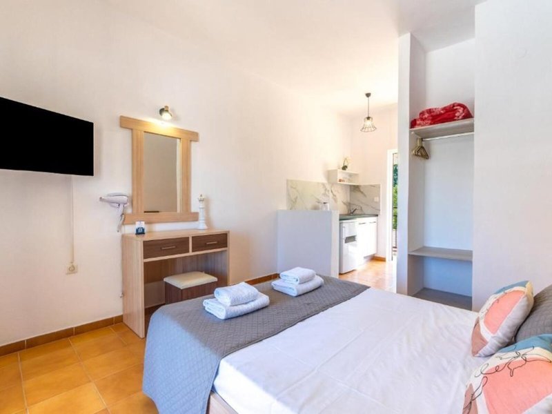 Sandy Beach Studios 7